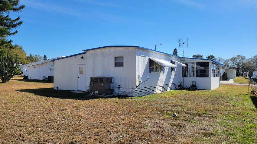 205 Rainbow Lane West a Dundee, FL Mobile or Manufactured Home for Sale